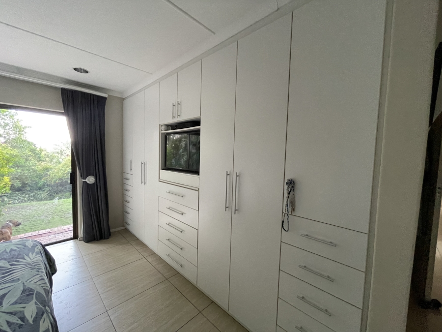 5 Bedroom Property for Sale in Vincent Heights Eastern Cape